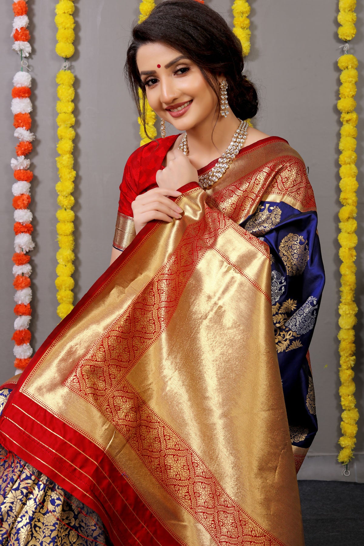 Mayuri Jacquard Pattern Kanchipuram Pure Silk Saree