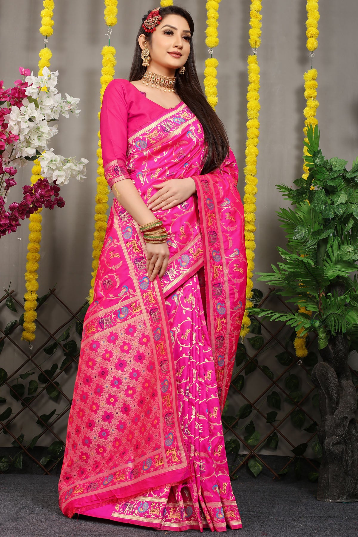 Rehana Shot Jacquard Pure Zari Kanjivaram Silk Saree