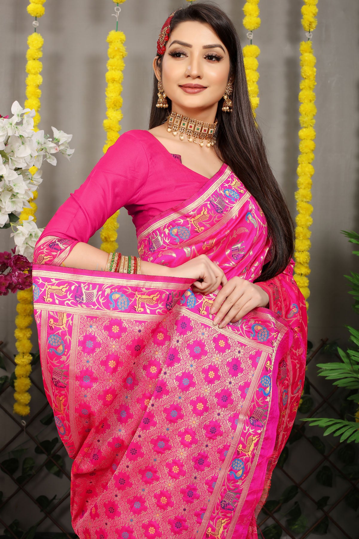 Rehana Shot Jacquard Pure Zari Kanjivaram Silk Saree