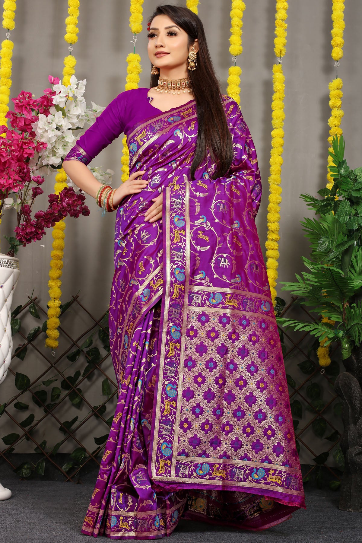 Rehana Shot Jacquard Pure Zari Kanjivaram Silk Saree