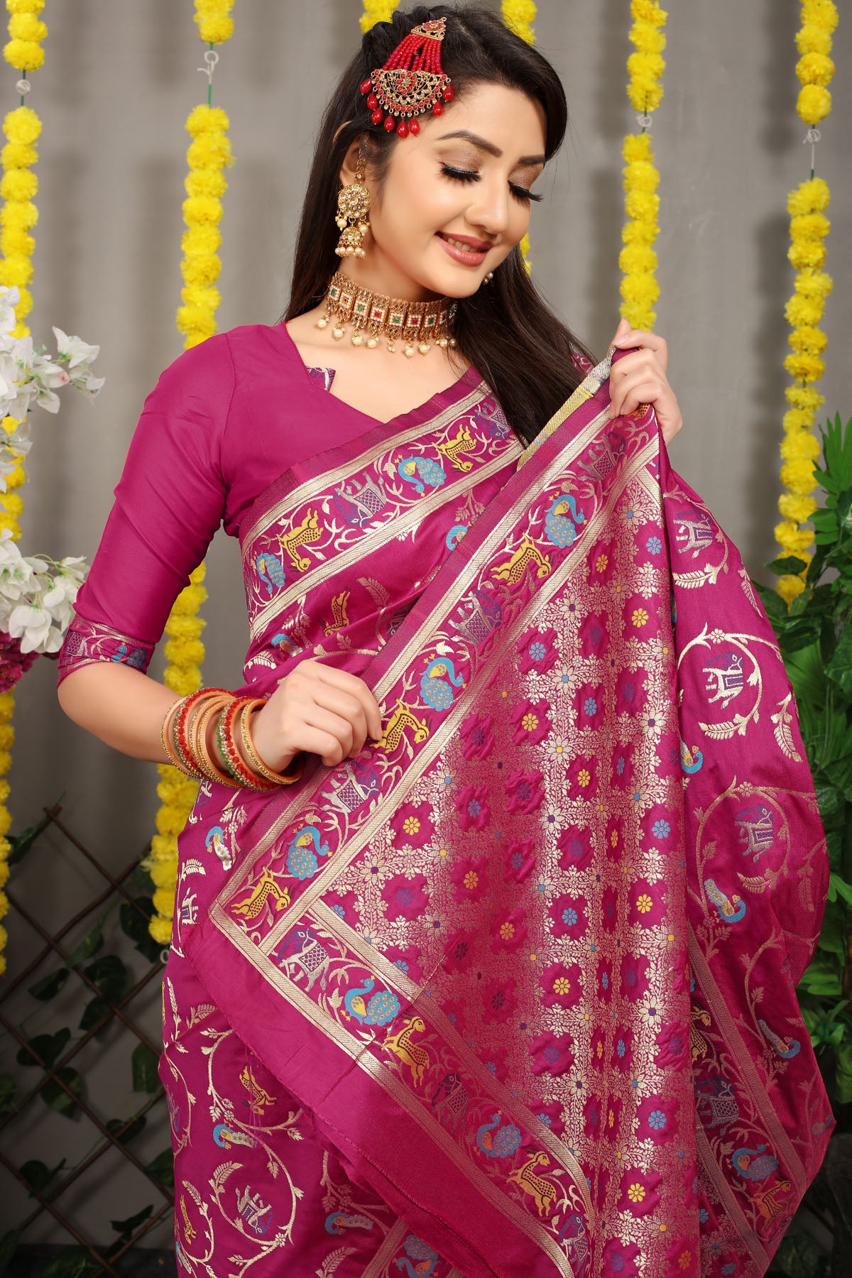 Rehana Shot Jacquard Pure Zari Kanjivaram Silk Saree