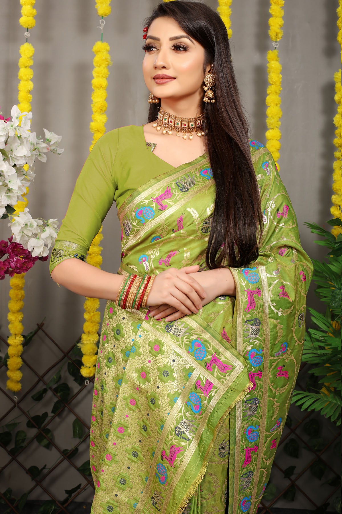 Rehana Shot Jacquard Pure Zari Kanjivaram Silk Saree