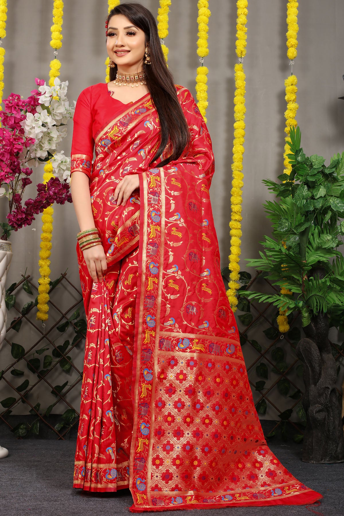 Rehana Shot Jacquard Pure Zari Kanjivaram Silk Saree