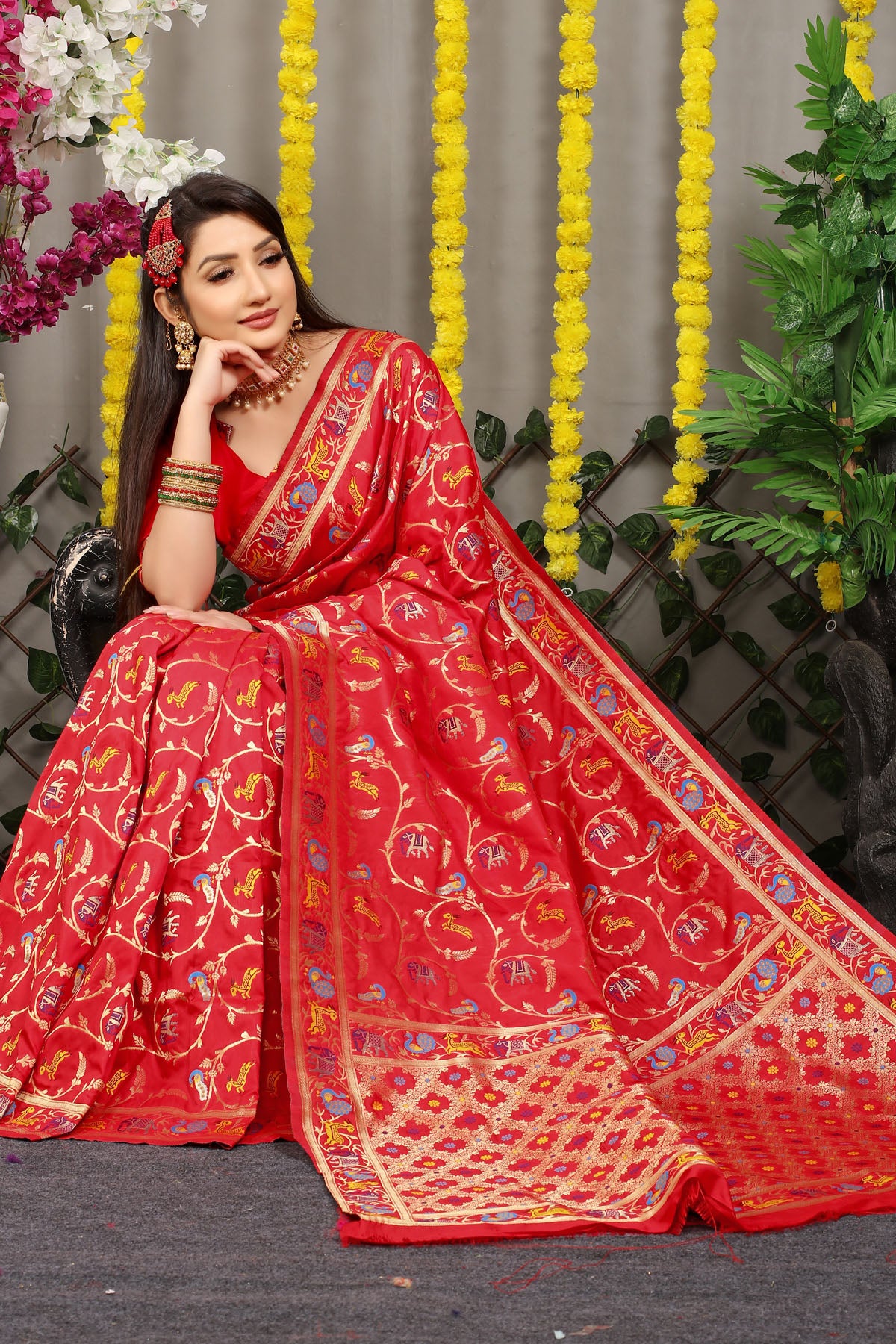 Rehana Shot Jacquard Pure Zari Kanjivaram Silk Saree