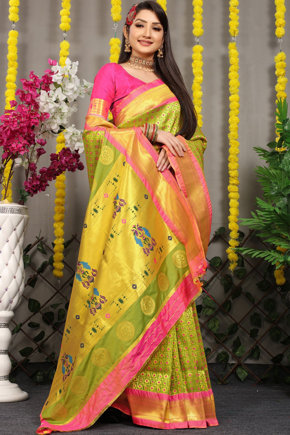 Jiya Jacquard Pattern Kanchipuram Pure Silk Saree