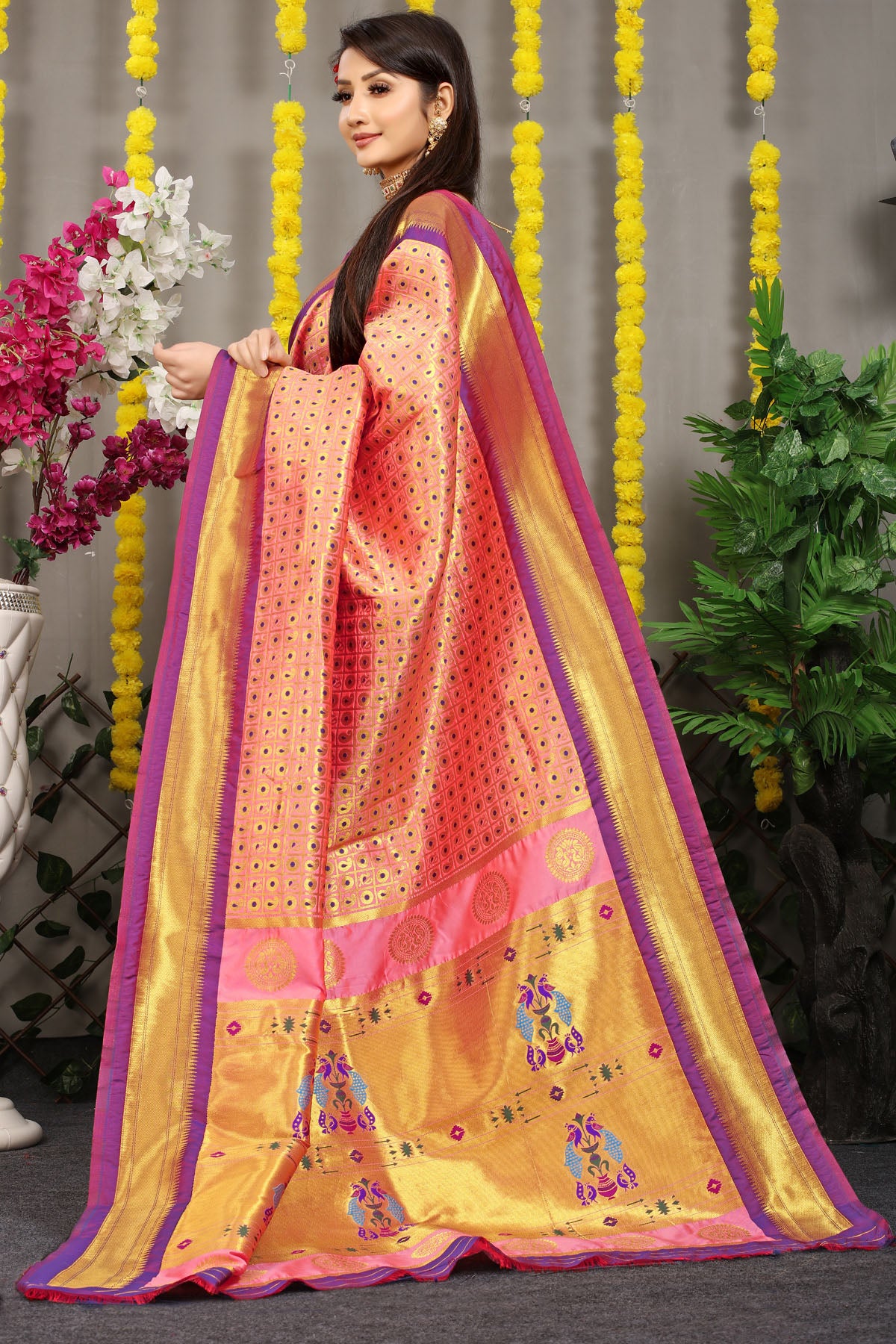 Jiya Jacquard Pattern Kanchipuram Pure Silk Saree