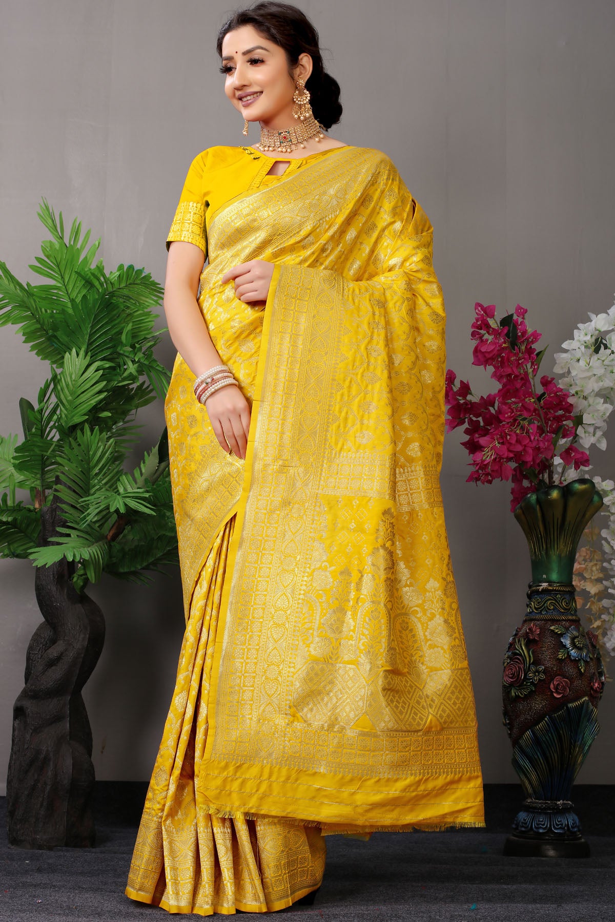 Mansi Jacquard Pattern Kanchipuram Pure Silk Saree
