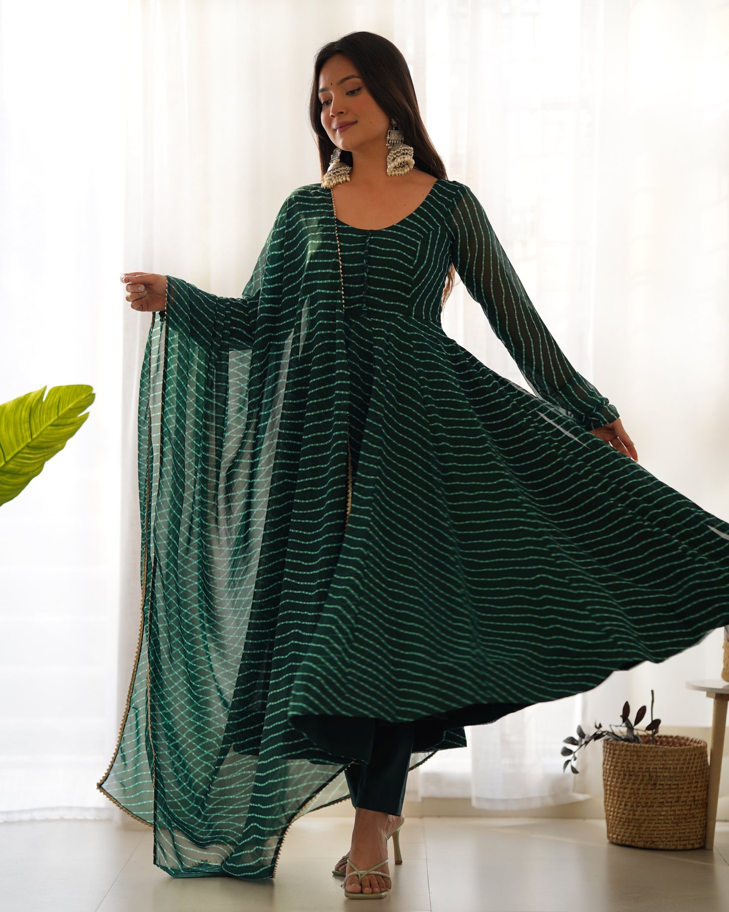 Fox Georgette Laheriya Print Fabric Fully Flair Anarkali Kurti Dupatta And Pent