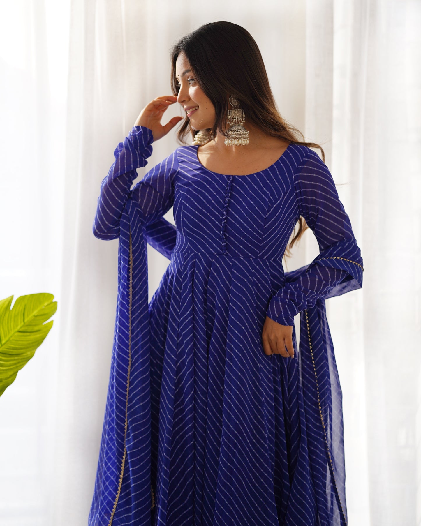 Fox Georgette Laheriya Print Fabric Fully Flair Anarkali Kurti Dupatta And Pent