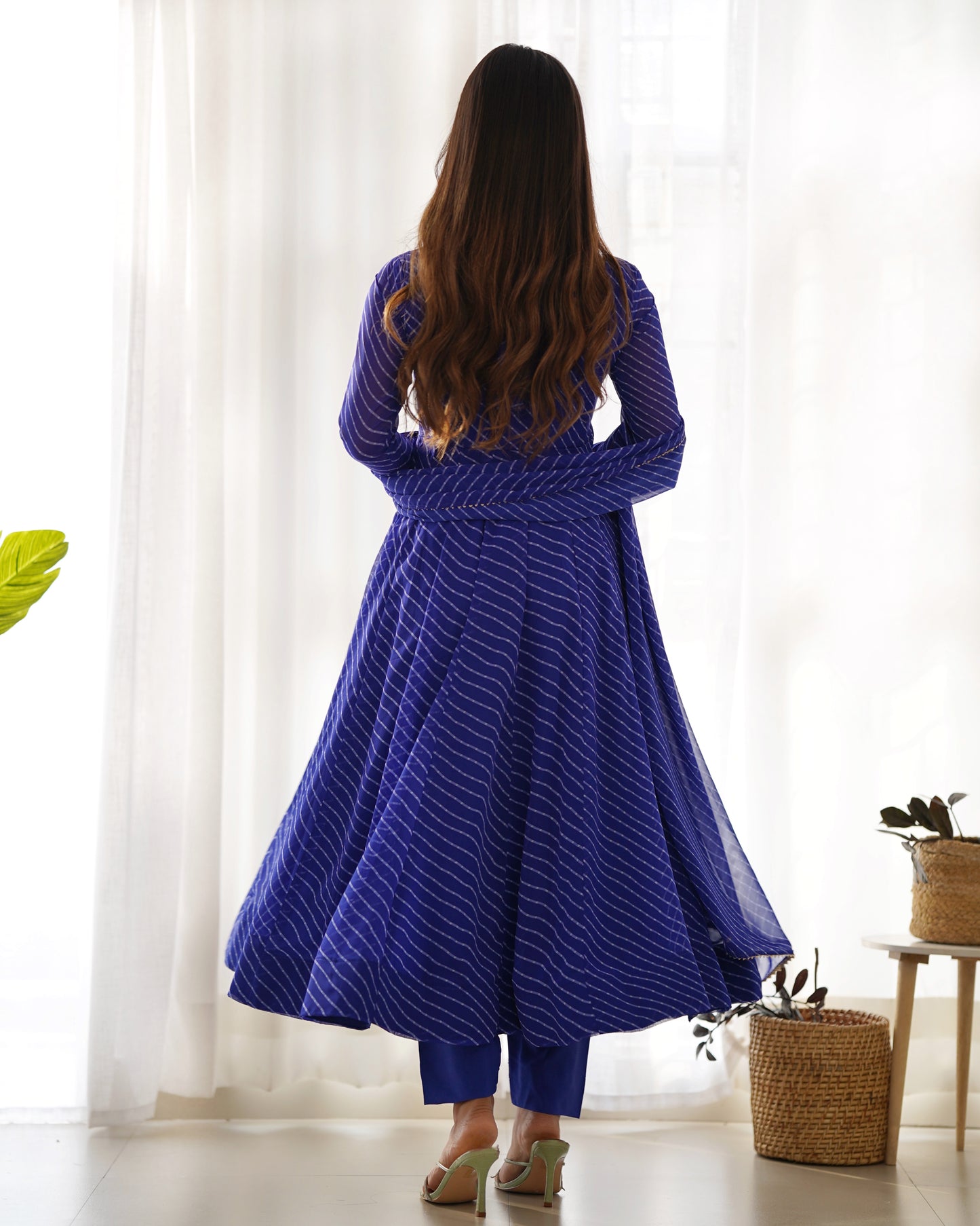Fox Georgette Laheriya Print Fabric Fully Flair Anarkali Kurti Dupatta And Pent