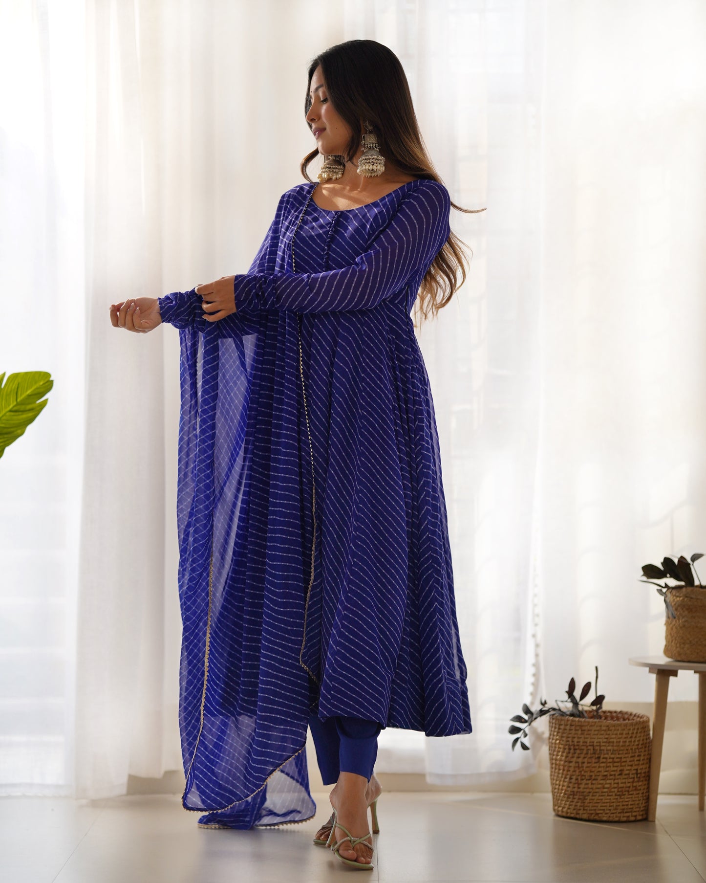 Fox Georgette Laheriya Print Fabric Fully Flair Anarkali Kurti Dupatta And Pent