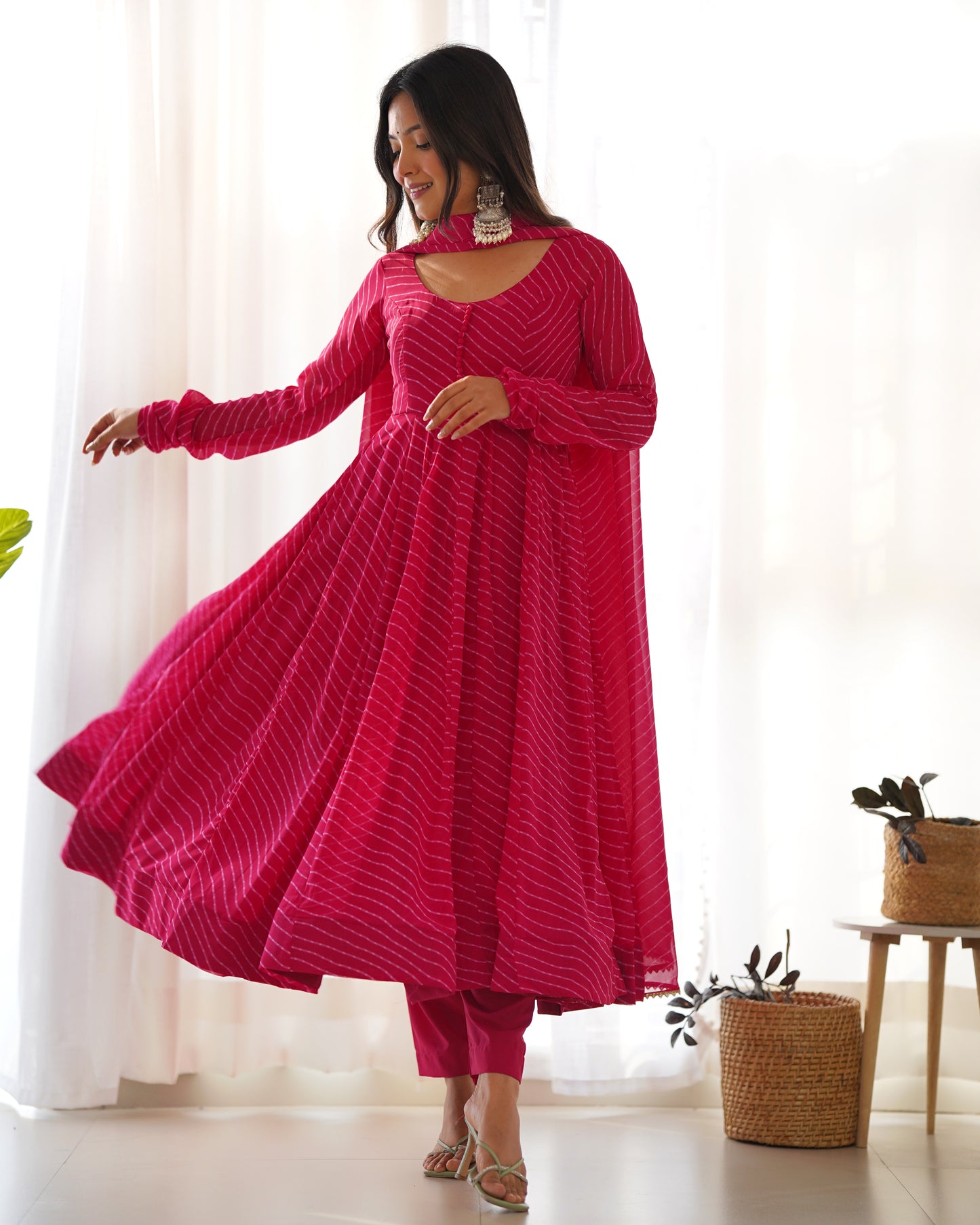 Fox Georgette Laheriya Print Fabric Fully Flair Anarkali Kurti Dupatta And Pent