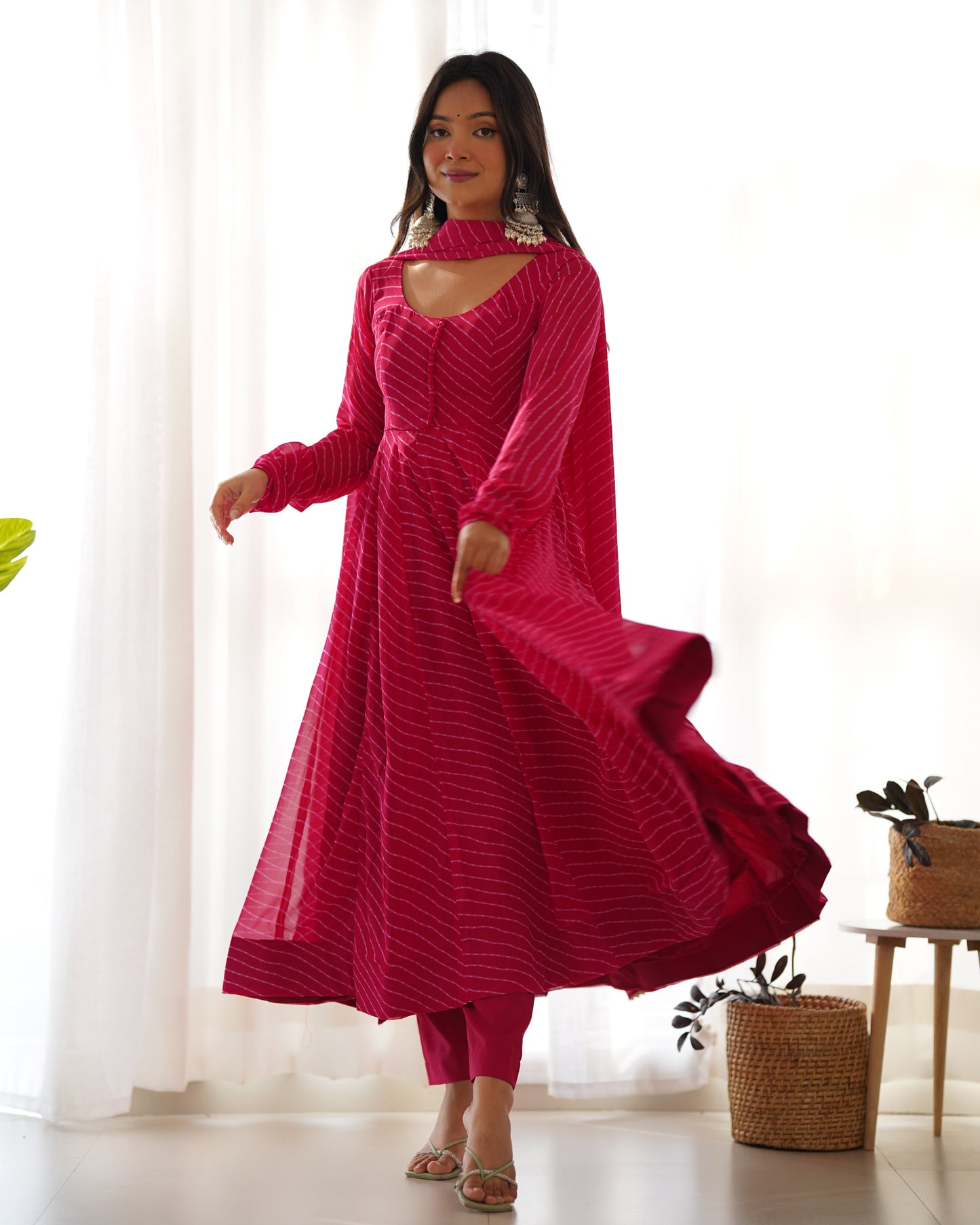 Fox Georgette Laheriya Print Fabric Fully Flair Anarkali Kurti Dupatta And Pent
