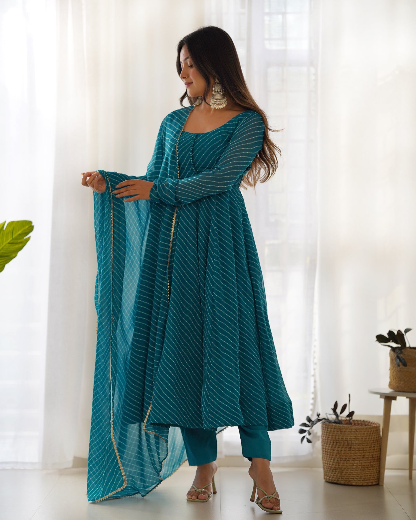 Fox Georgette Laheriya Print Fabric Fully Flair Anarkali Kurti Dupatta And Pent