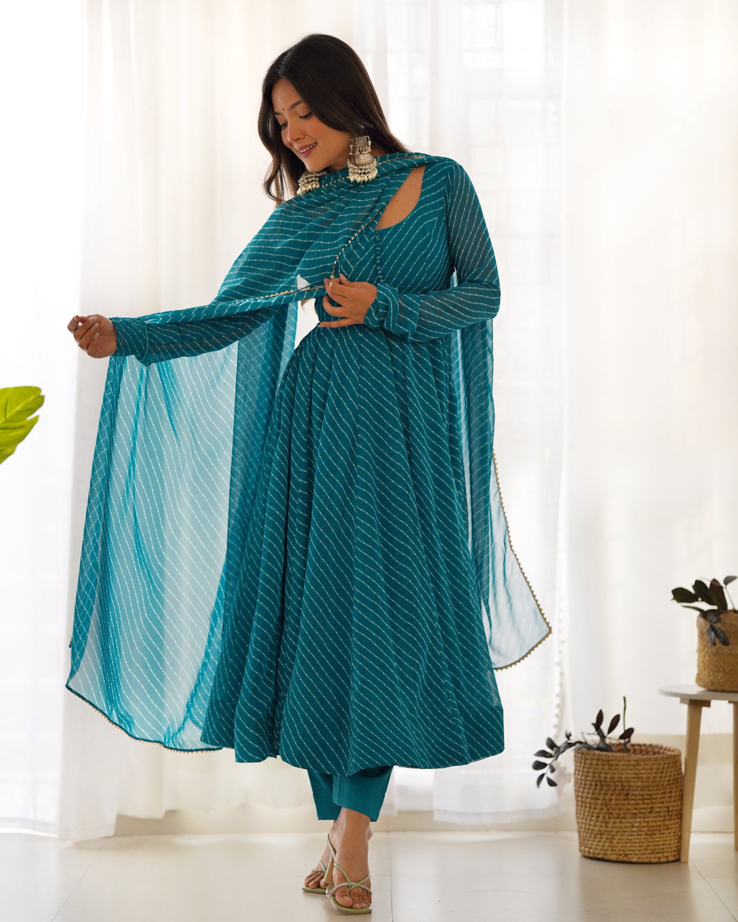 Fox Georgette Laheriya Print Fabric Fully Flair Anarkali Kurti Dupatta And Pent