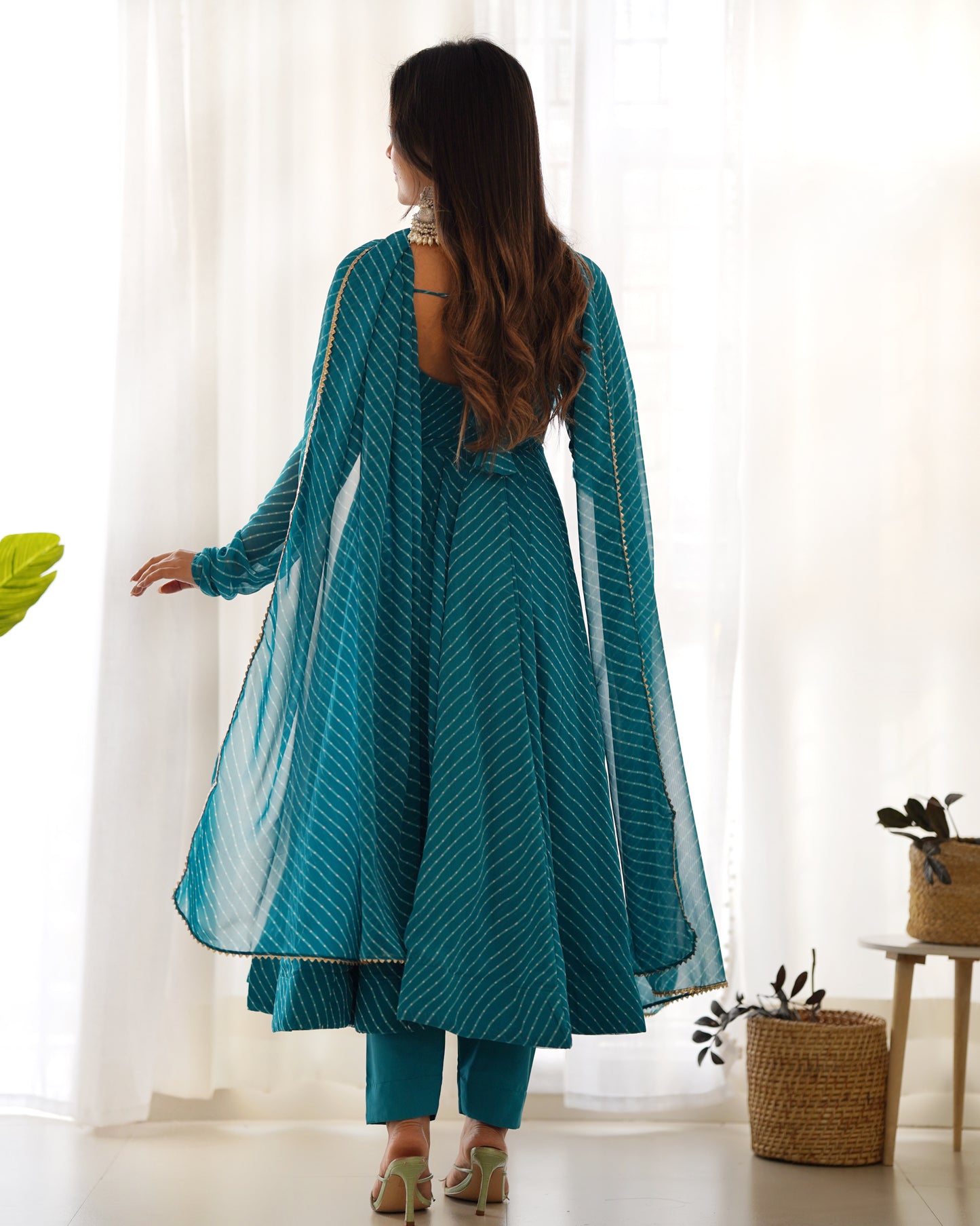 Fox Georgette Laheriya Print Fabric Fully Flair Anarkali Kurti Dupatta And Pent