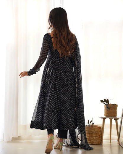 Fox Georgette Laheriya Print Fabric Fully Flair Anarkali Kurti Dupatta And Pent