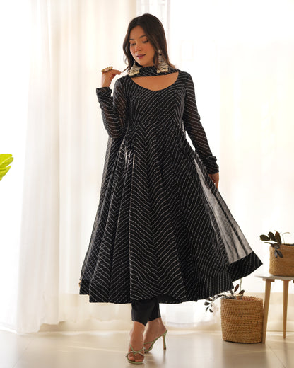 Fox Georgette Laheriya Print Fabric Fully Flair Anarkali Kurti Dupatta And Pent