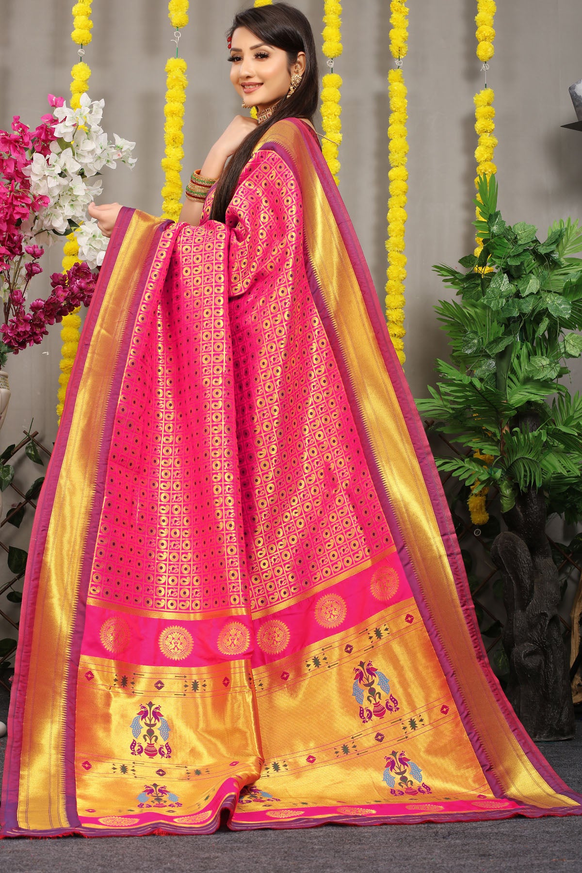 Jiya Jacquard Pattern Kanchipuram Pure Silk Saree
